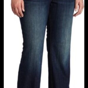 Levi’s Women Dark Indigo Wide-Leg Jeans